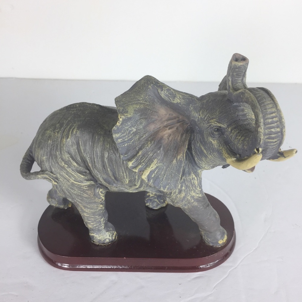 Elephant Gray Jungle Style Classy Figurines